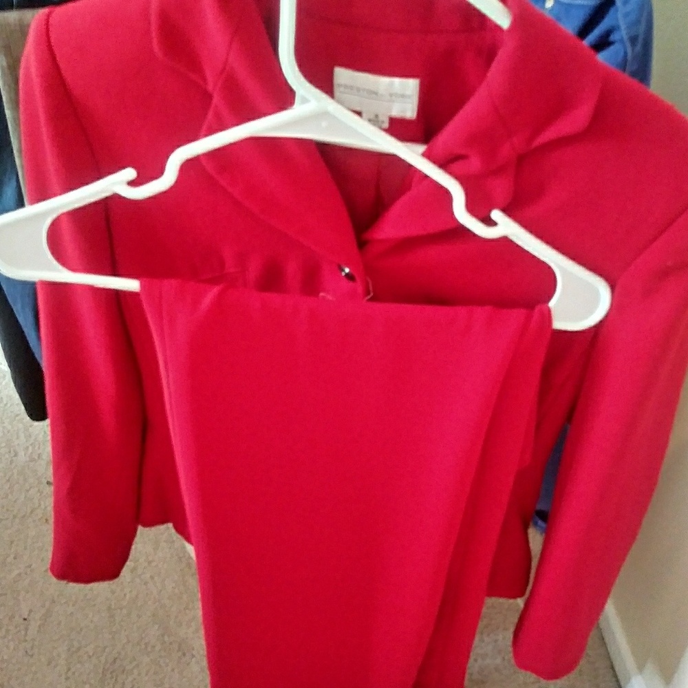 Red Preston & York business suit